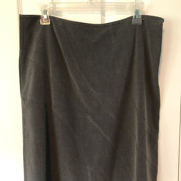 Mossimo Supply Co. Dresses & Skirts - Mossimo by Target gray unlined spandex skirt Mossimo Supply Co. Dresses & Skirts - Mossimo by Target gray unlined spandex skirt